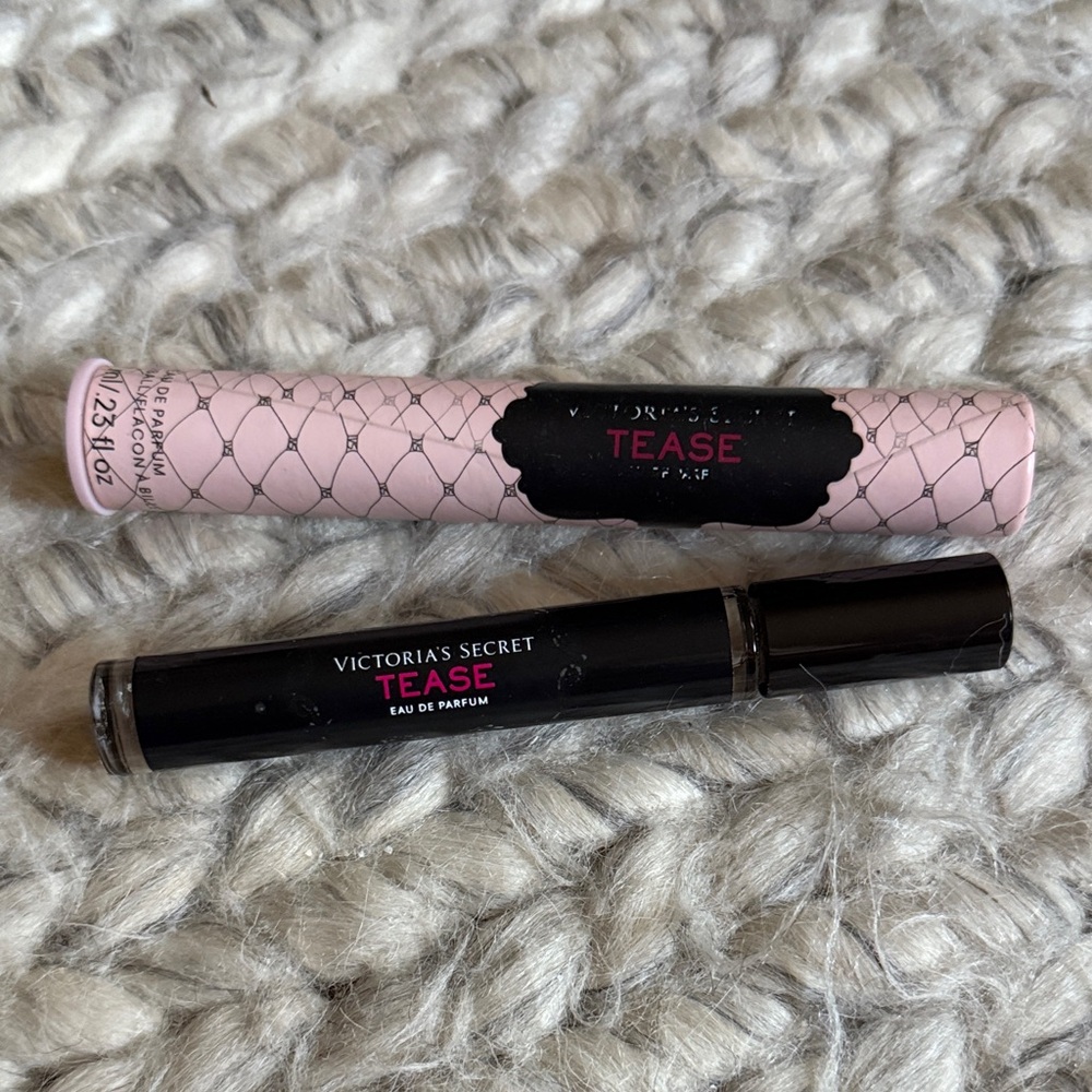Victoria's Secret Tease Rollerball - Black and Pink